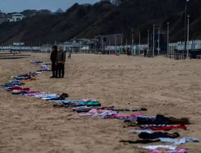 Хиляди детски дрехи, оставени на плажа по време на протест срещу войната в Газа (СНИМКИ+ВИДЕО)