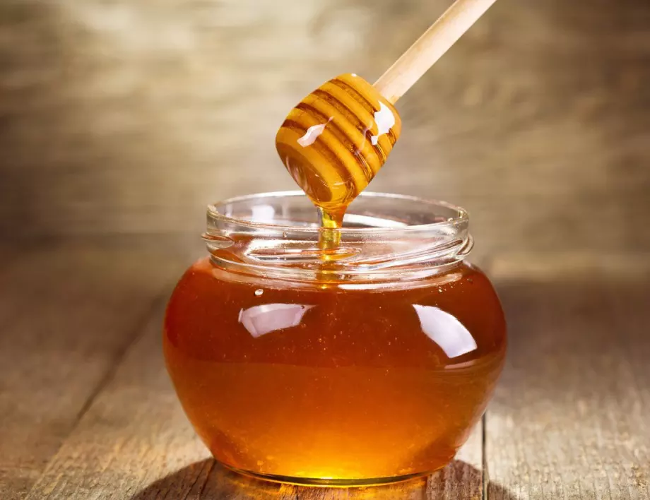 Какво се случва с холестерола, ако ядем мед