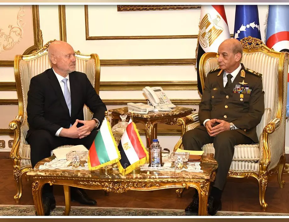 Министър Тагарев подписа меморандум за сътрудничество в отбраната с египетския си колега (СНИМКИ)