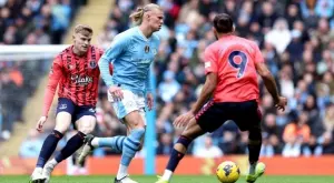 {{ otherArticle[0].article.title }}