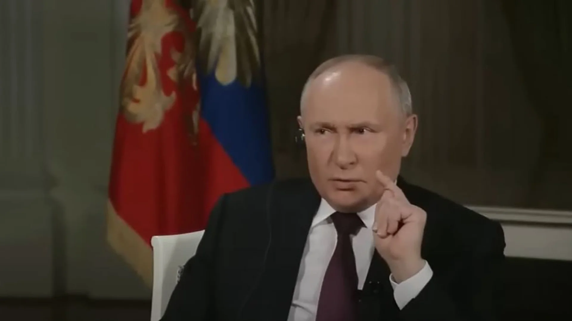 Фрапантните гафове на Путин в интервюто с Тъкър Карлсън, с които загуби публиката в САЩ
