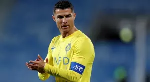 Два сезона няма да стигнат на Роналдо: Аутсайдер разби Ал Насър и Кристиано е далеч от титлата (ВИДЕО)