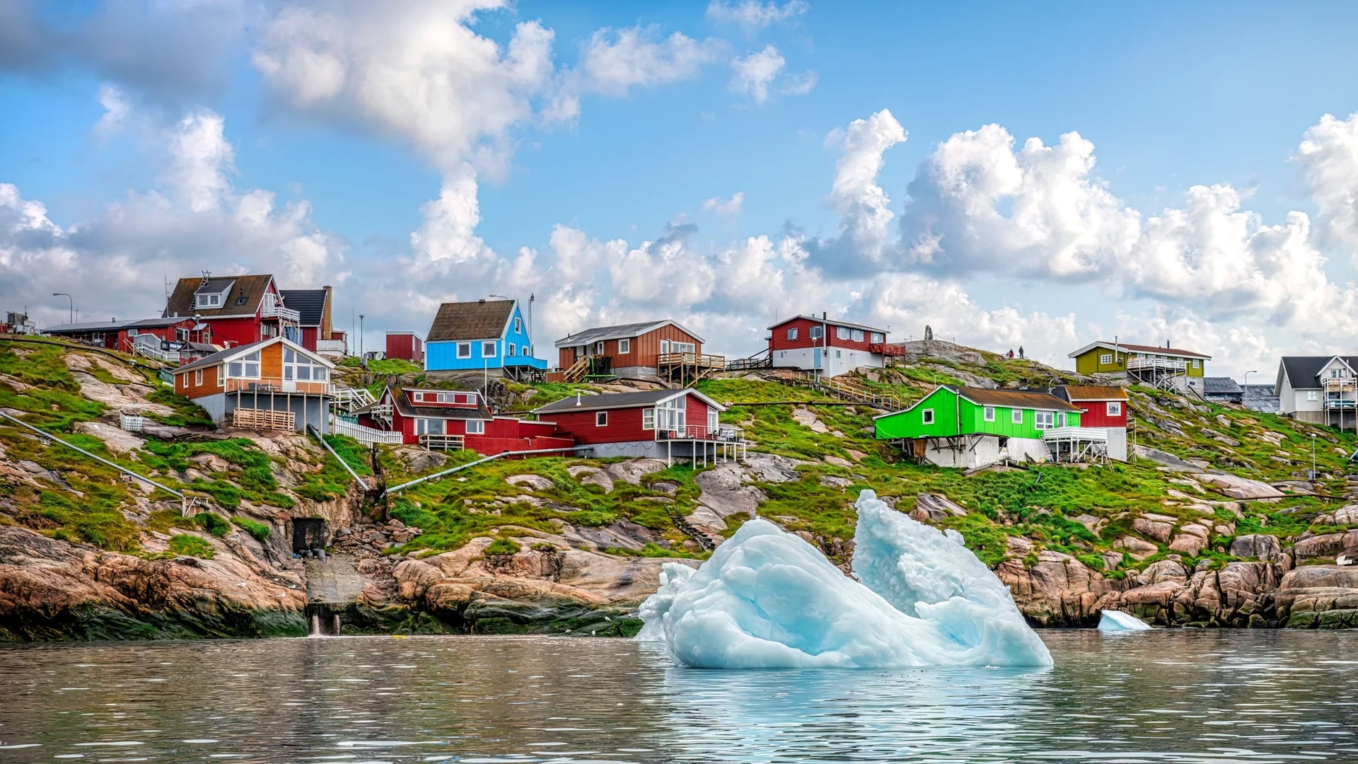 Кой е най-големият град на остров Гренландия