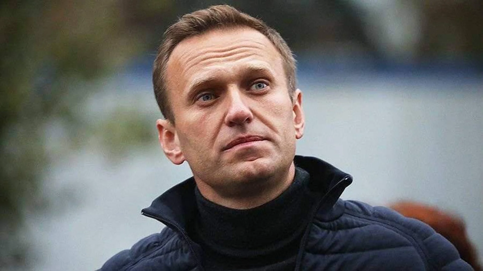 Карцер за незакопчано копче: Свидетел разказва за наказанията към Навални в затвора