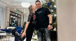 {{ otherArticle[0].article.title }}