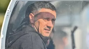 {{ otherArticle[0].article.title }}