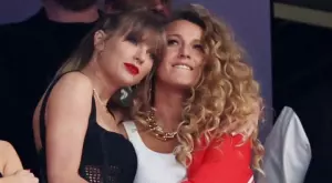 Тейлър Суифт с огромен жест към близките на жертва след престрелките в Канзас Сити (СНИМКА)