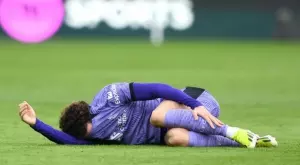 Джоунс и Жота с нещастието да се контузят за едно полувреме - още контузии за Ливърпул (ВИДЕО)