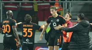 Рома отново се върна към победите, а младок смълча феновете в стил "Роналдо" (ВИДЕО)