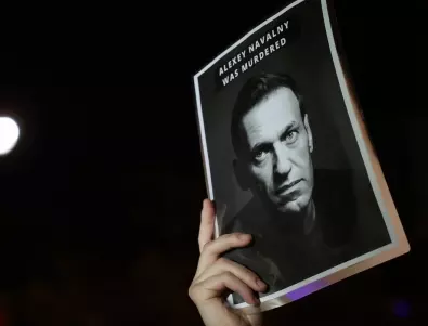 Привикват в армията задържани за отдаване на почит към Навални руснаци