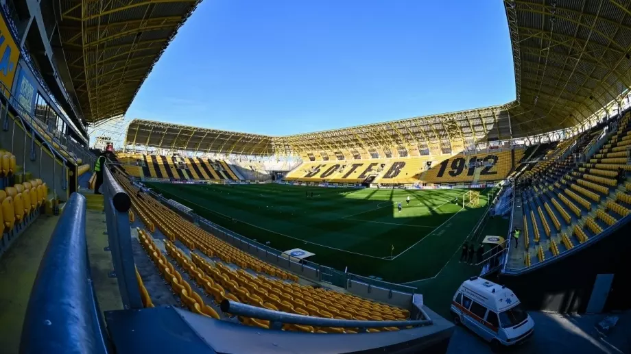 Ботев Пловдив заплашва да избяга от чисто новия стадион "Христо Ботев"