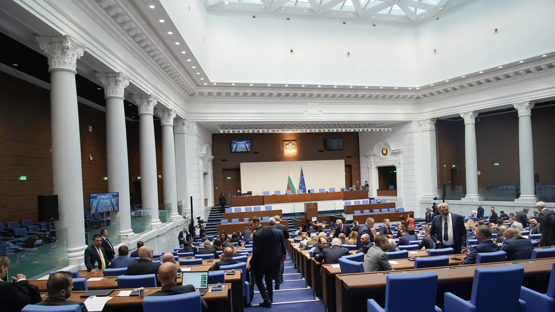 Парламентът прие законови промени за насърчаване на научните изследвания и иновациите