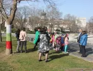 40 детски градини и училища в Плевен участват в инициативата „Приятели на Баба Марта“