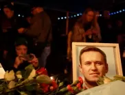 "По-бързо, махайте се": Втори ден Русия отдава почит към Навални, над 130 души са в арестите (ВИДЕО)