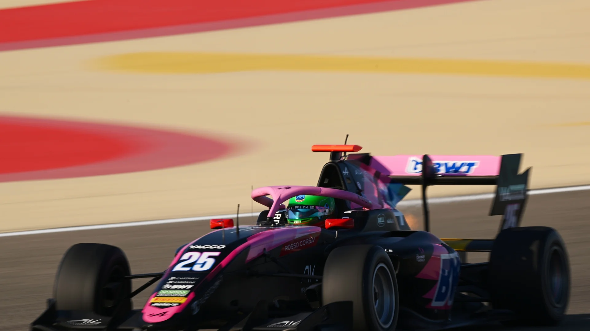 Никола Цолов направи силно каране, но се размина с първа победа във Формула 3