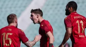 {{ otherArticle[0].article.title }}