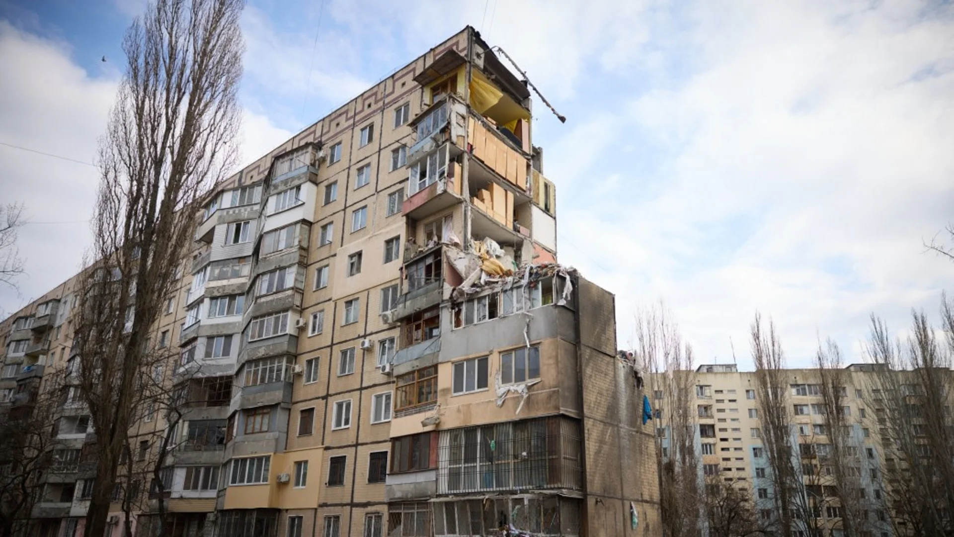 Руска атака с дронове порази домове и инфраструктура в Одеса (ВИДЕО)