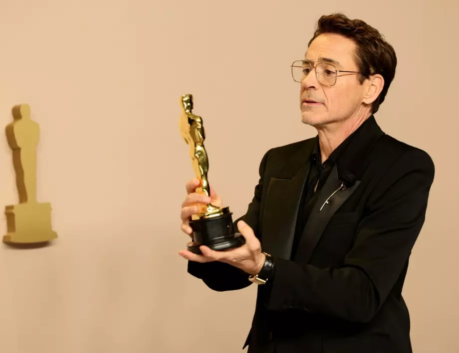 Робърт Дауни-младши грабна награда "Оскар" за ролята си в "Опенхаймер"