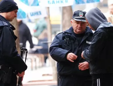 Полиция по улиците на София заради мигрантите (СНИМКИ) 