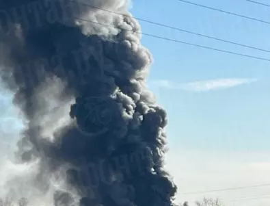 Хаос в Русия: Пожар пламна и в електроцентрала в Санкт Петербург (ВИДЕО)