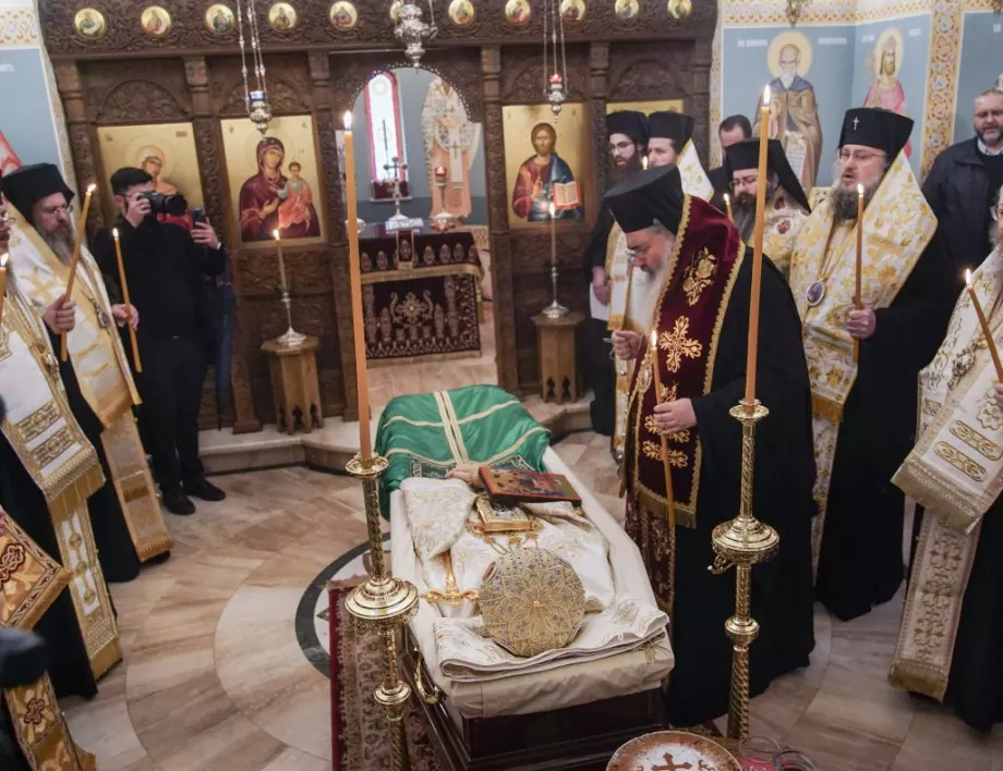 Руската църква не е потвърдила присъствие на опелото на патриарх Неофит