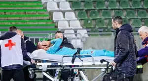 След ужасния инцидент: Александър Любенов е в болница, а контузията му не е лека