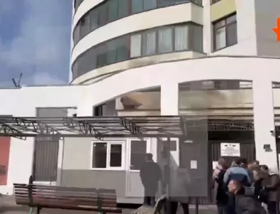 Бомби по време на избори: Мъж хвърли коктейли Молотов по руското посолство в Кишинев (ВИДЕО)