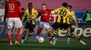 {{ otherArticle[0].article.title }}