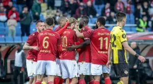 {{ otherArticle[0].article.title }}