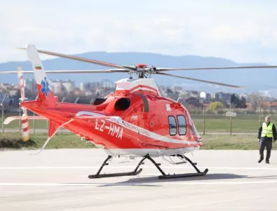 Медицинският хеликоптер с първи тренировъчен полет (СНИМКИ)