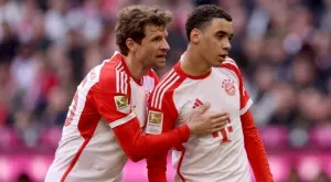 Три клуба от Англия проявяват интерес към Джамал Мусиала от Байерн Мюнхен