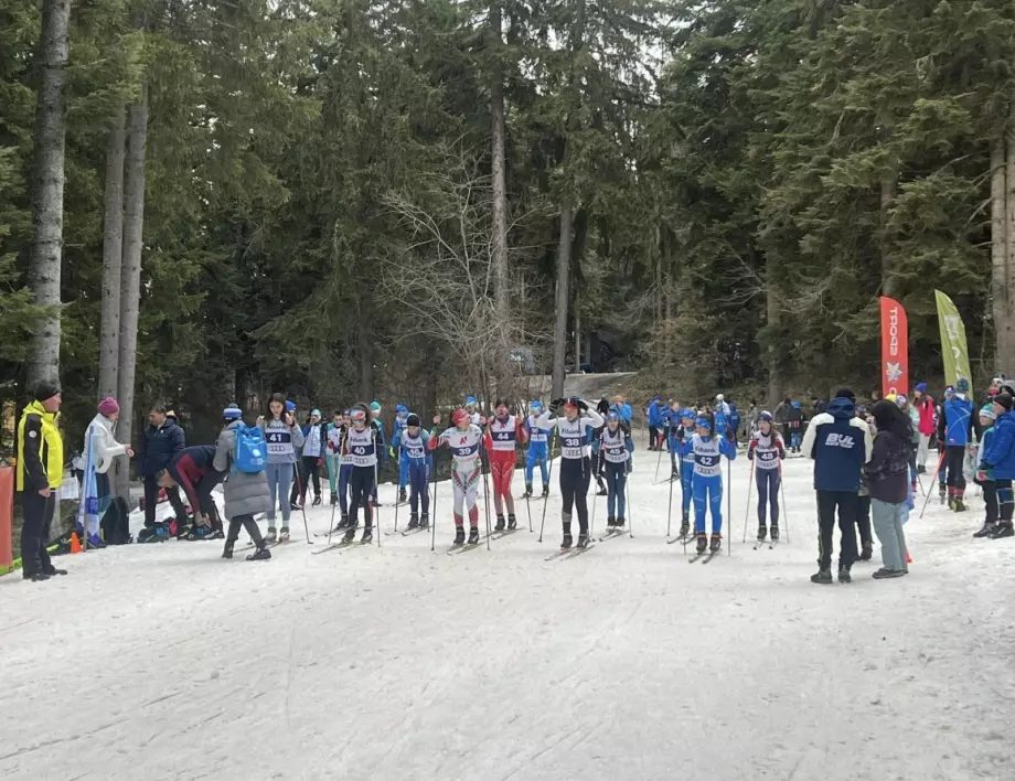 Състезанието по ски бягане за купа "Самоков" завърши с голям успех за младите скиори (СНИМКИ)