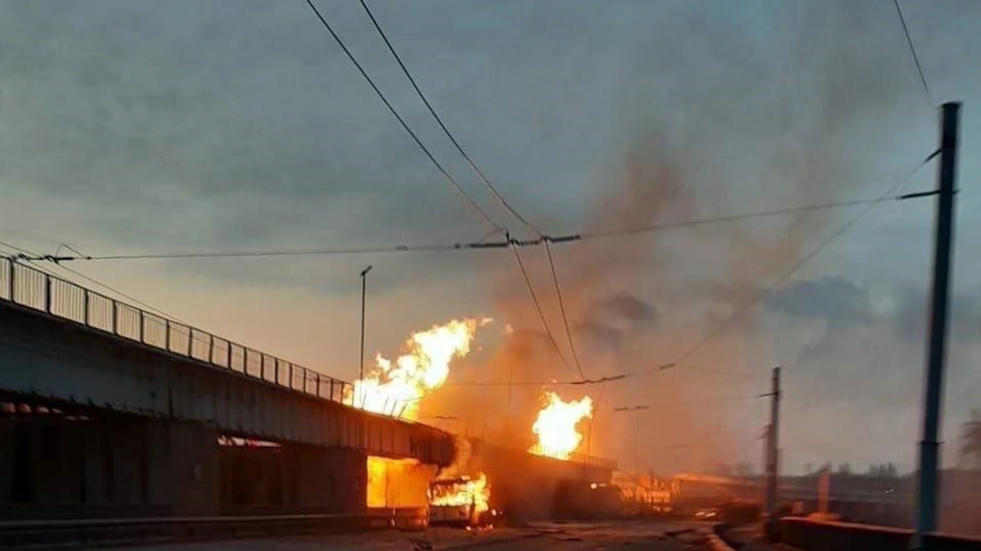 ТЕЦ-5 в Харков и ВЕЦ "Днепър": Ще минат години за възстановяване след руските ракети (СНИМКИ и ВИДЕО)