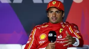 Карлос Сайнц отрязал Ауди и бъдещето му става все по-неясно