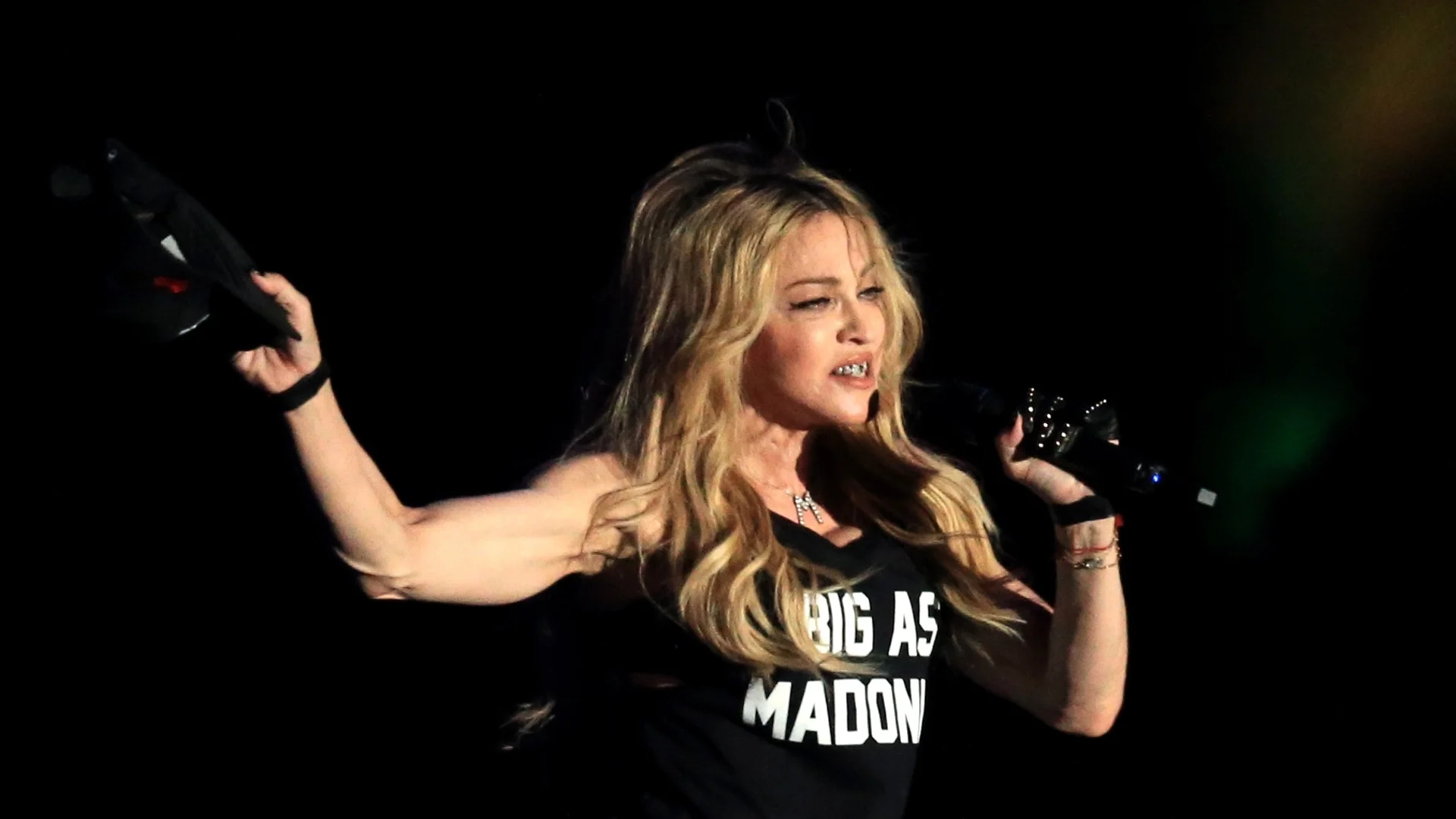Мадона приключва турнето си с грандиозен безплатен концерт на емблематичен плаж