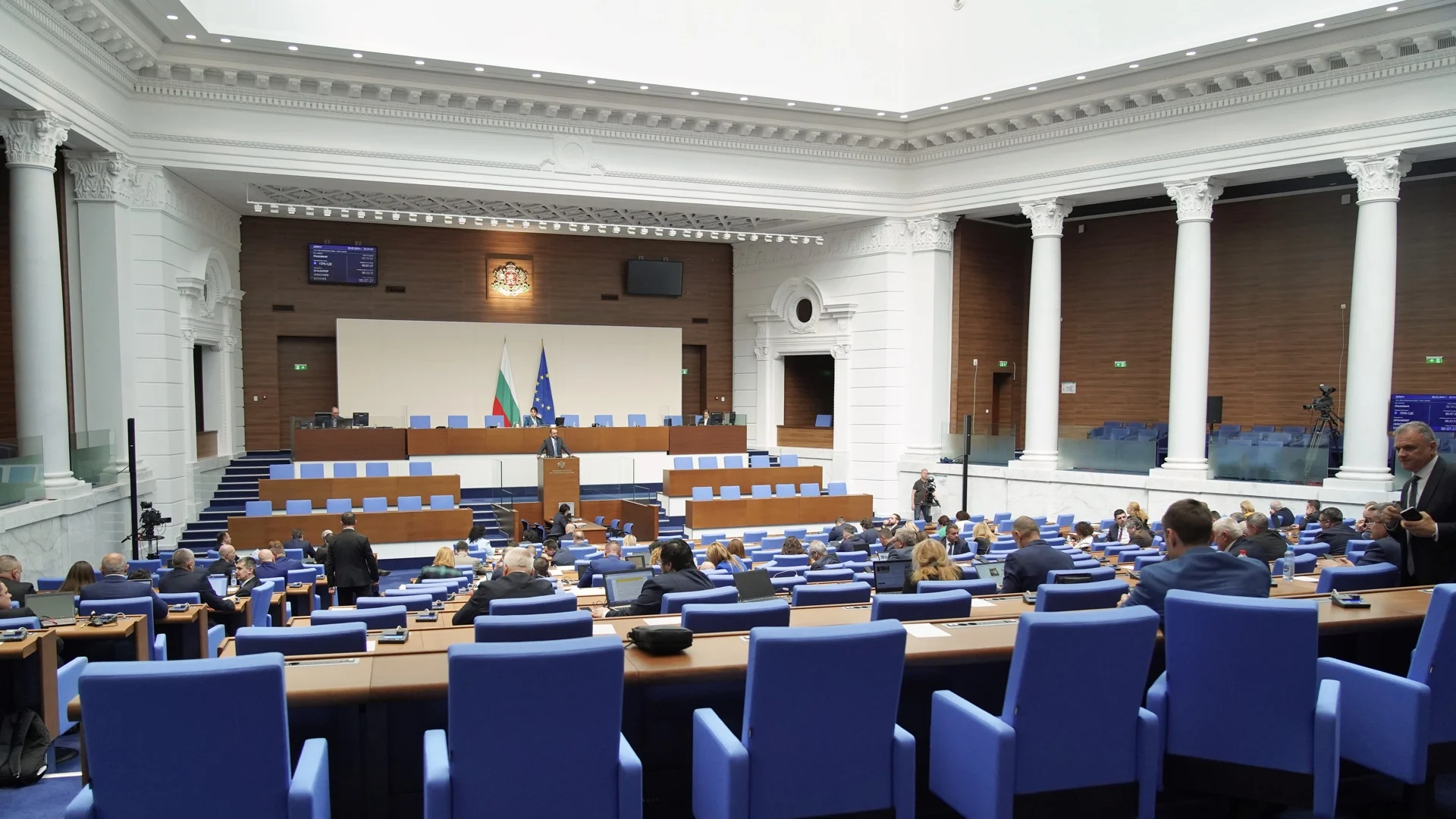 Депутатите приеха ветото на президента върху Закона за насърчаване на инвестициите
