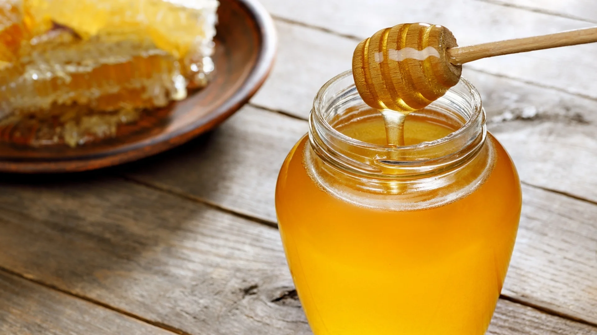 Какво издава фалшивия мед от истинския?