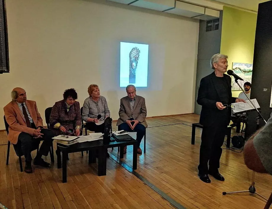 Кирил Мерджански и Иван С. Вълев получиха наградата за поезия "Константин Павлов" (СНИМКИ)