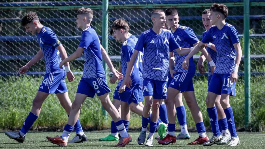 Малка "синя" утеха: Левски U14 спечели първия 1/2-финал с Лудогорец U14 за Купата на БФС (ВИДЕО)