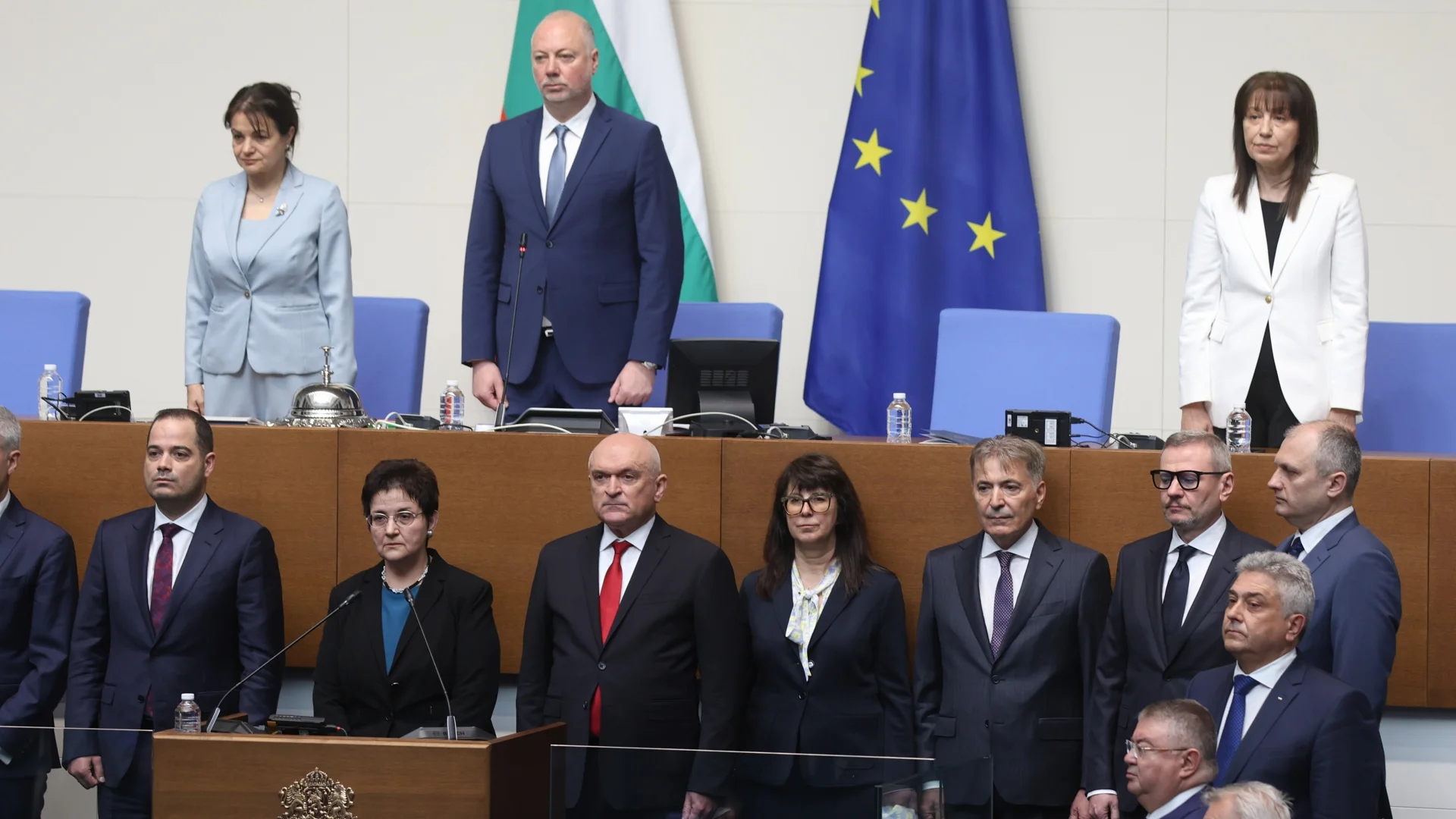България има ново правителство, кабинетът "Главчев" положи клетва (ВИДЕО)