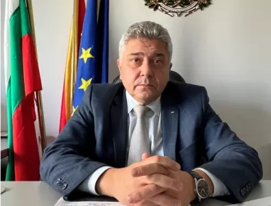 Кой е Стефан Димитров - кандидатът на Димитър Главчев за служебен външен министър?