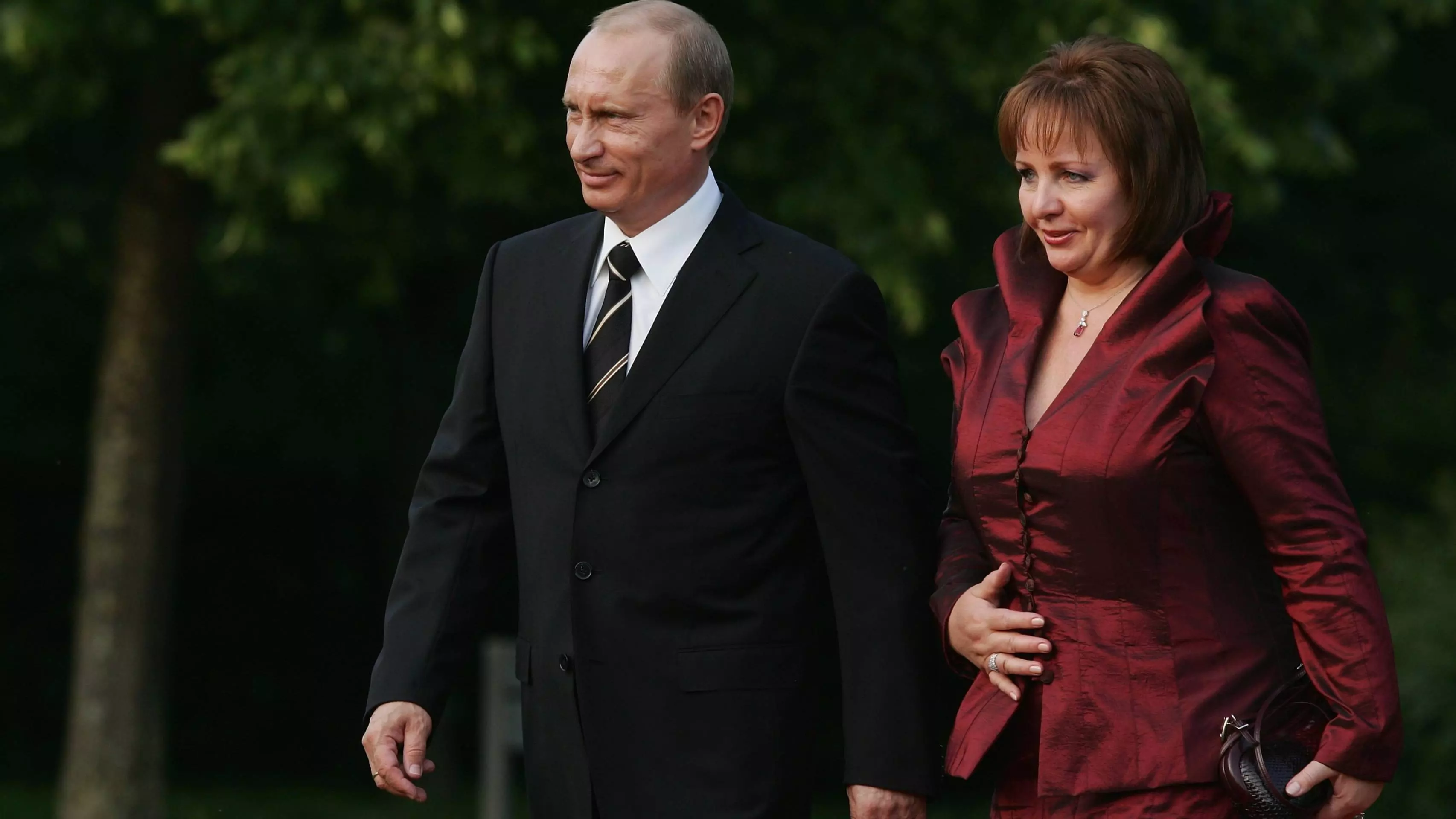 Франция прибира вила на жената на Путин за милиони