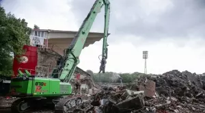 С хитрина: ЦСКА показа една от най-зрелищните сцени по разрухата - отвътре (ВИДЕО)