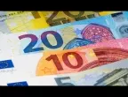 Курсът на еврото смени посоката спрямо долара