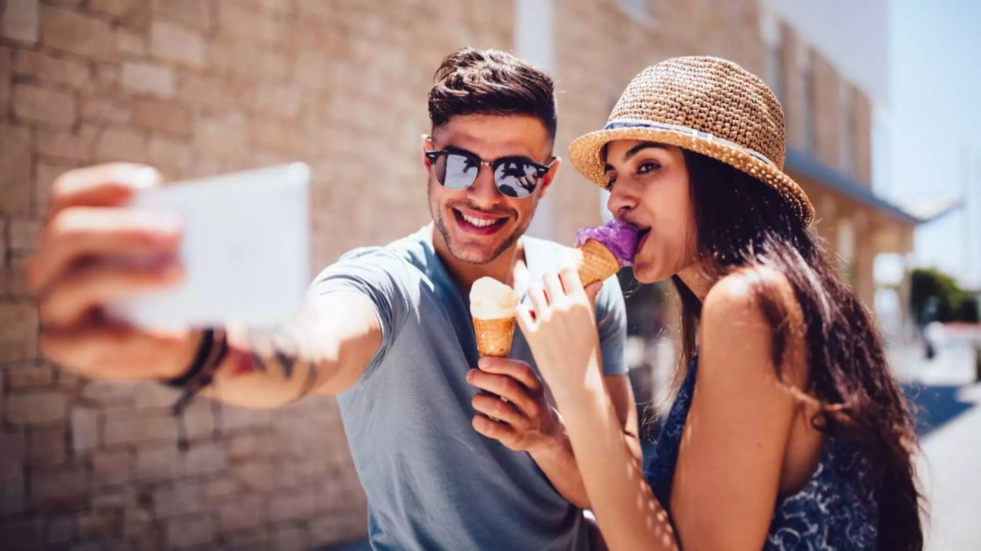 Дневен любовен хороскоп за 21 април 2024