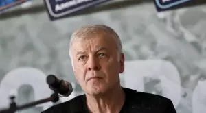 Сдружението обяви Сираков, не Мъри, за "минало" и зададе въпрос на собственика