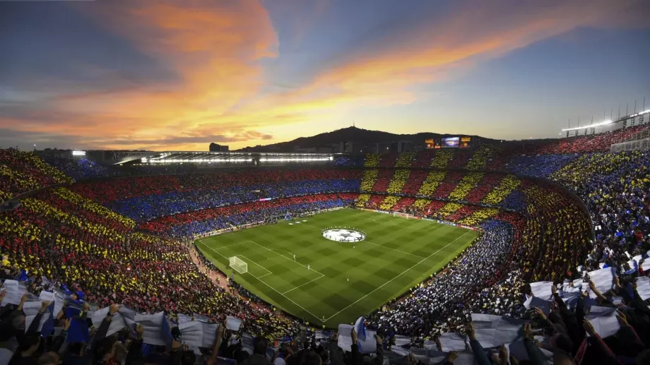 Барселона свали трансферната миза за Де Йонг с 35 милиона - събира оферти и избира купувач