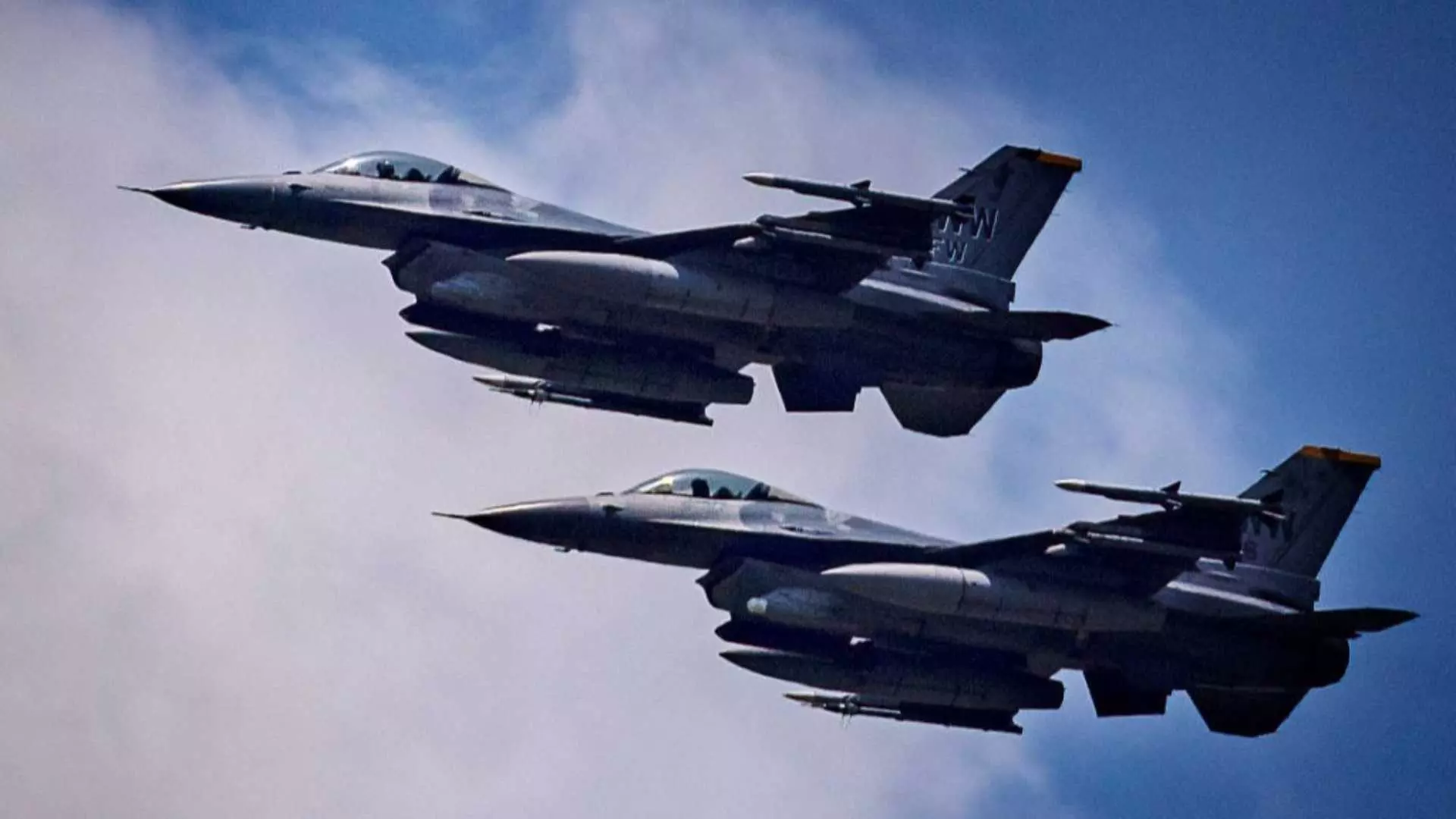 Служебният кабинет предлага промяна на договора със САЩ за F-16