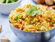Много вкусен постен ориз с кашу и зеленчуци