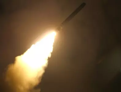 Северна Корея тества две мощни ракети